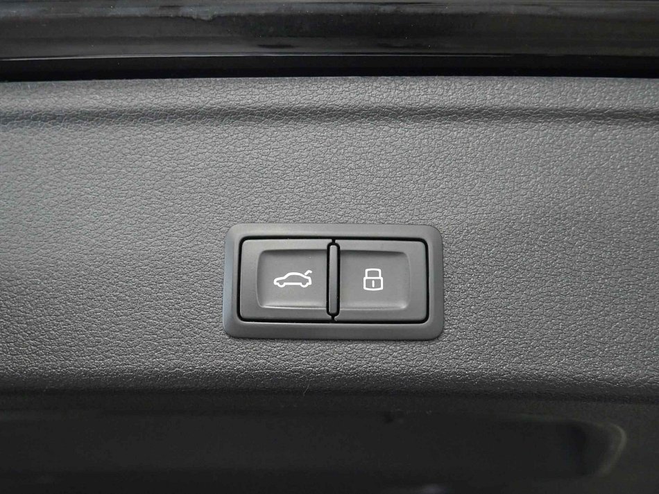 Audi A4 2.0 TDi 