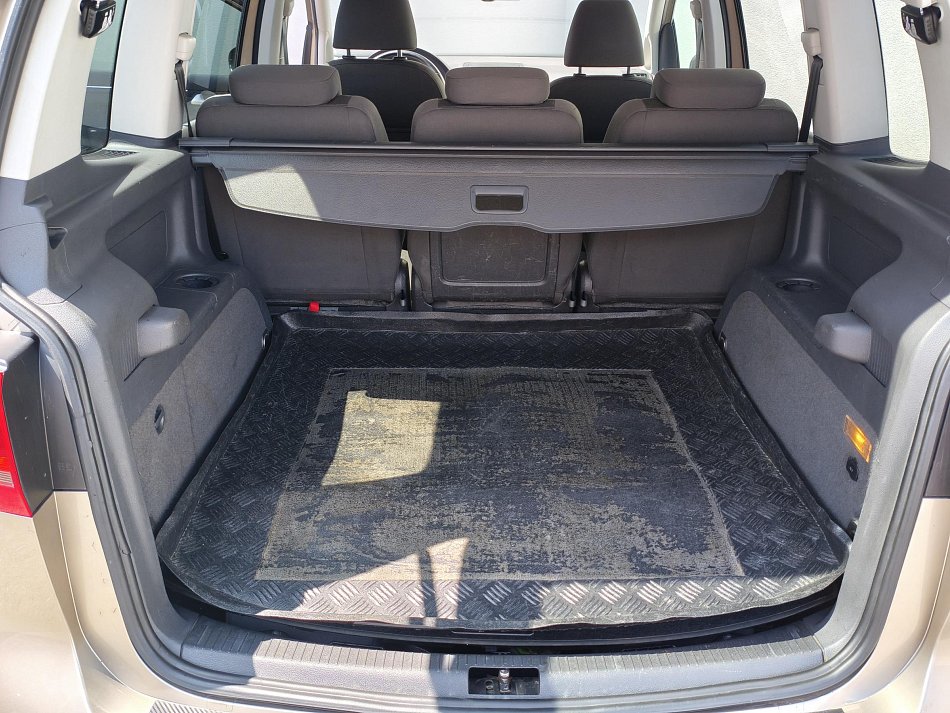 Volkswagen Touran 2.0 TDi Highline