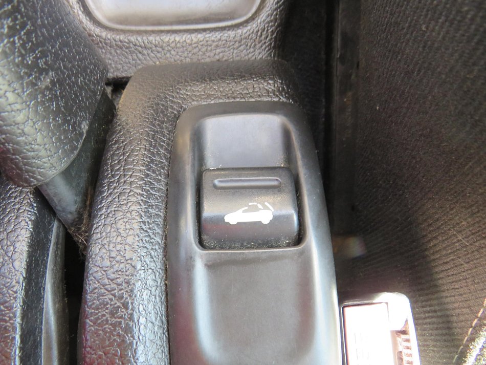 Peugeot 206 1.6i  CC
