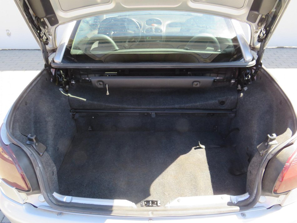 Peugeot 206 1.6i  CC