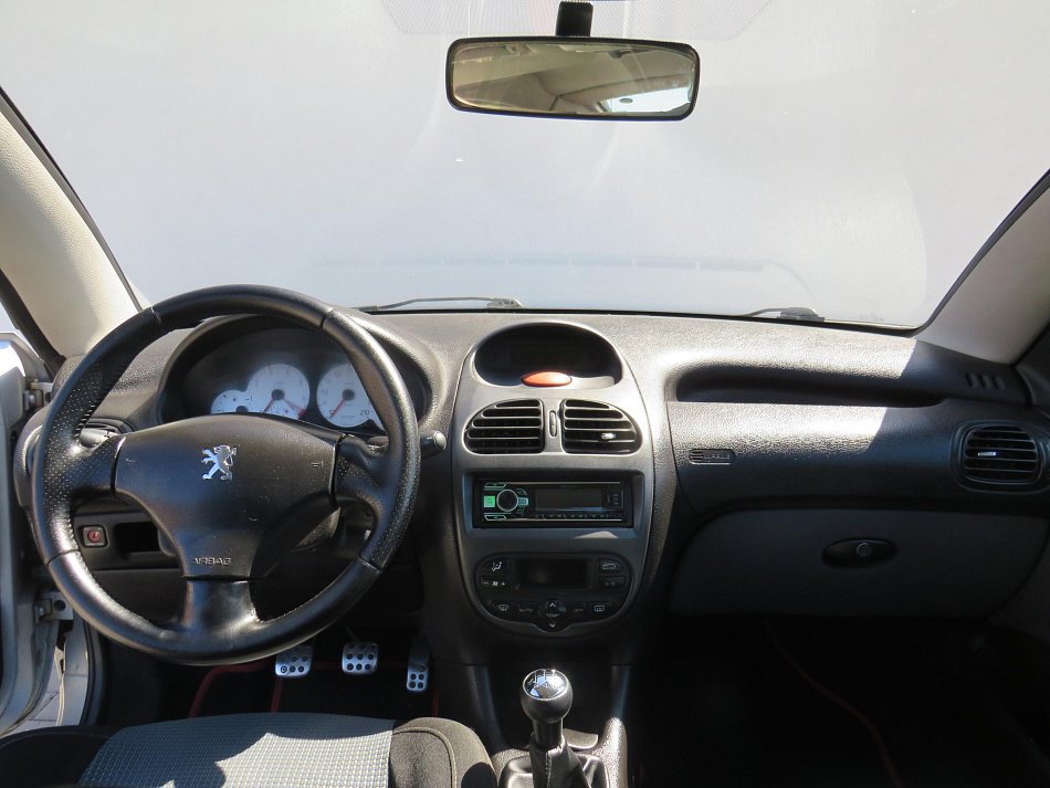 Peugeot 206 1.6i  CC