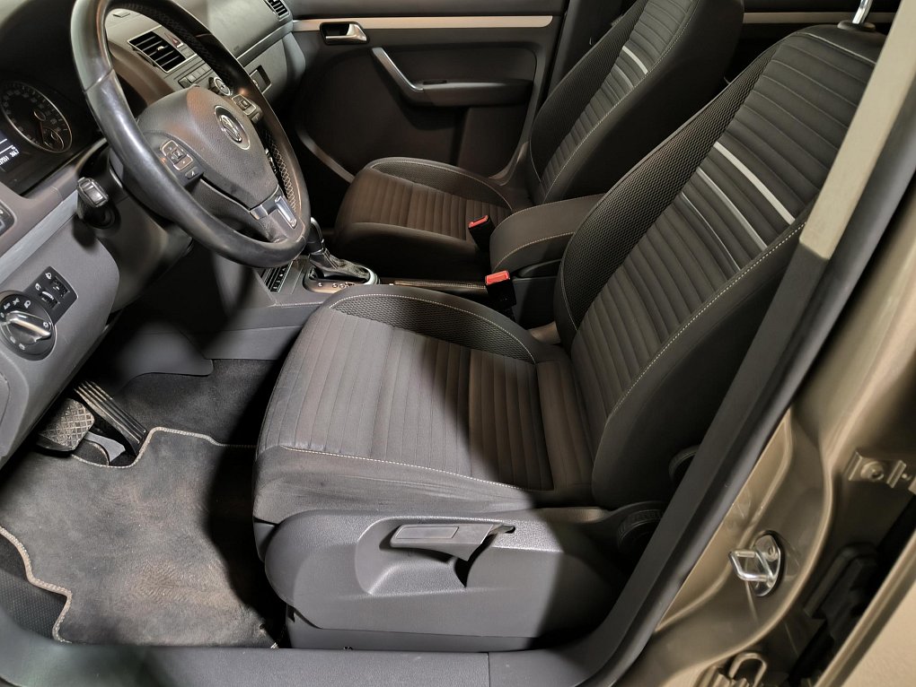 Volkswagen Touran 2.0TDi 