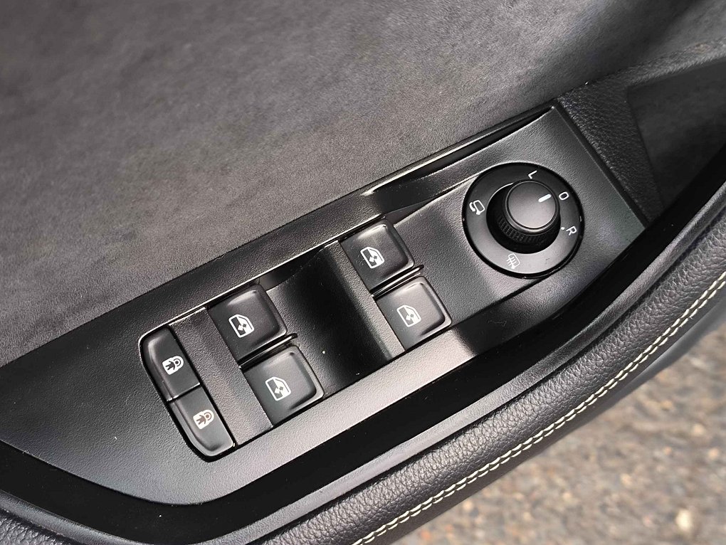 Škoda Superb III 2.0 TDi SportLine 4x4