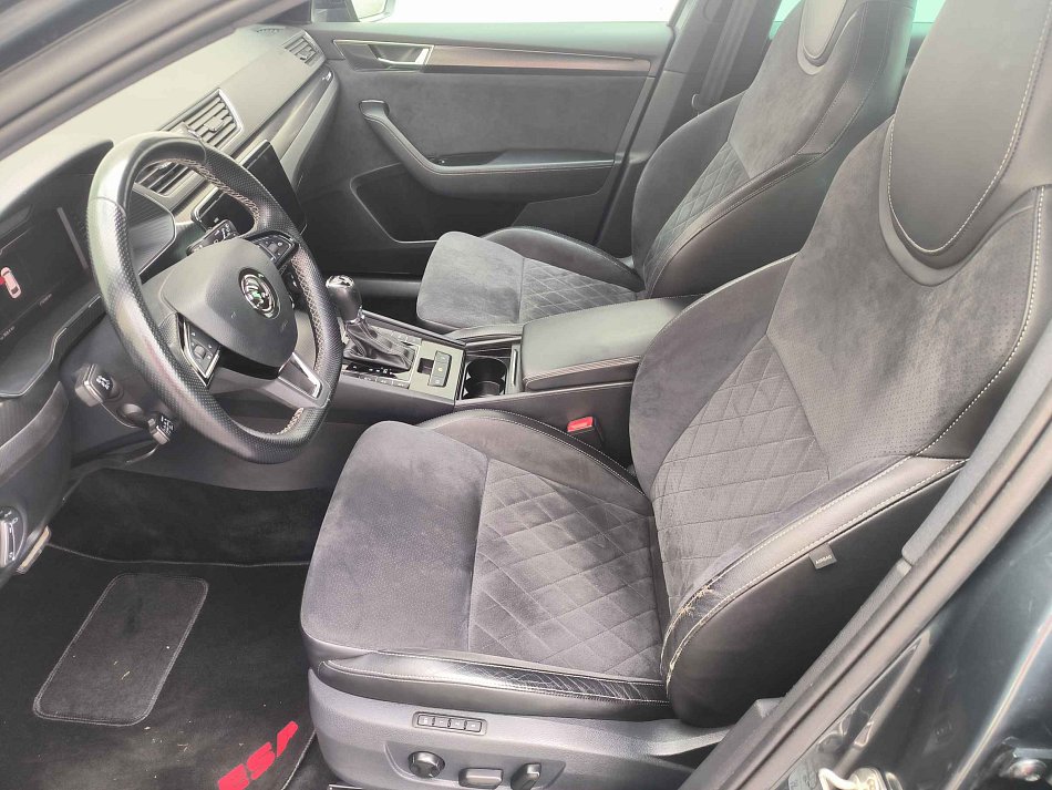 Škoda Superb III 2.0 TDi SportLine 4x4