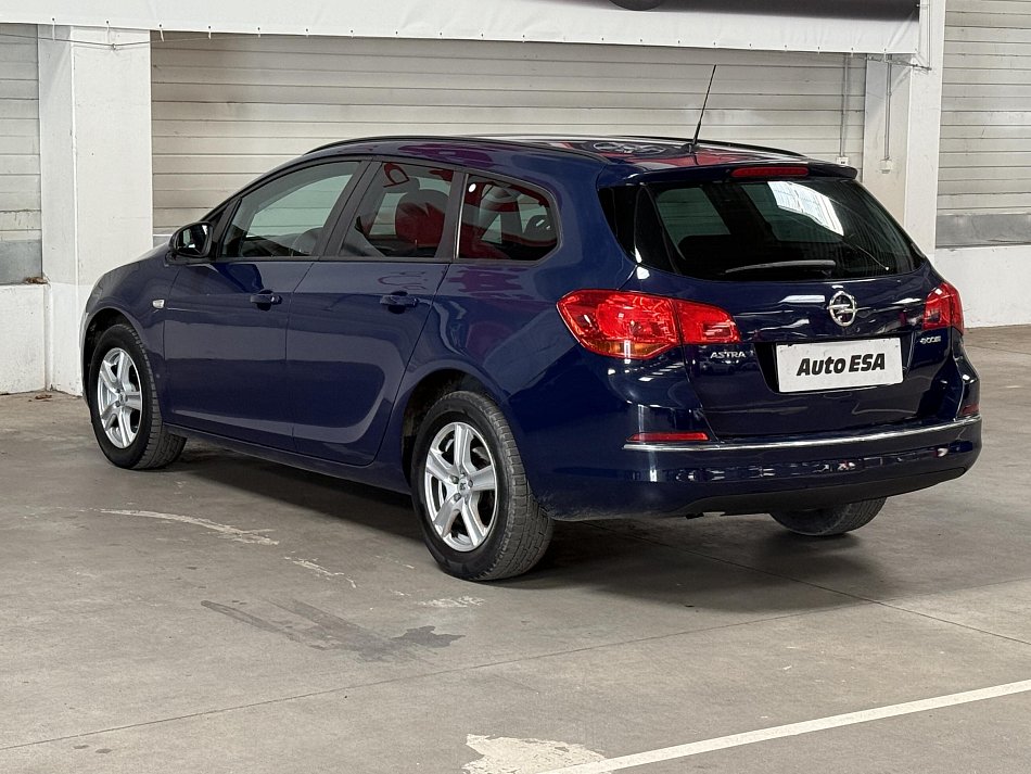 Opel Astra 1.4 T 