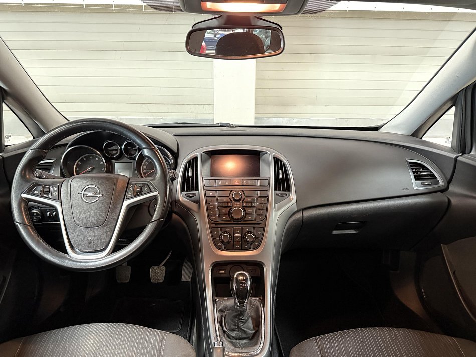 Opel Astra 1.4 T 