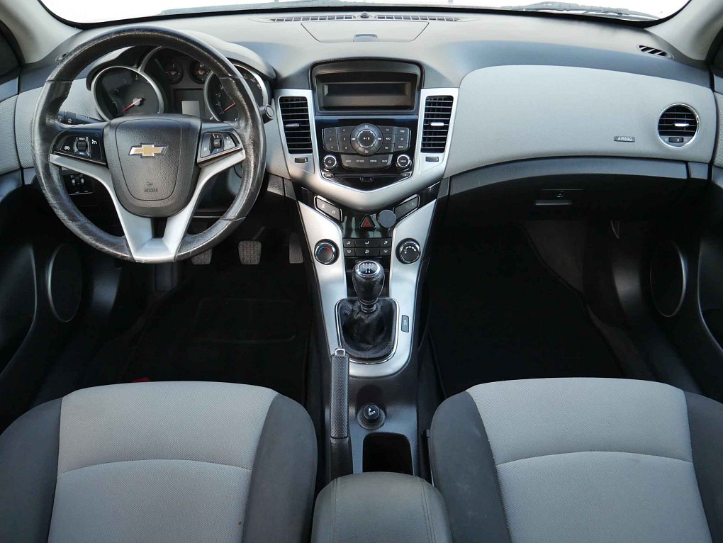 Chevrolet Cruze 1.8 