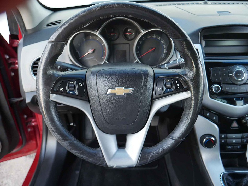 Chevrolet Cruze 1.8 