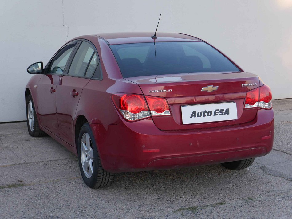 Chevrolet Cruze 1.8 