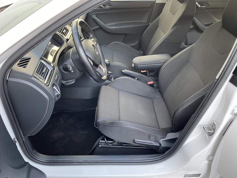 Škoda Rapid 1.6 TDi Elegance