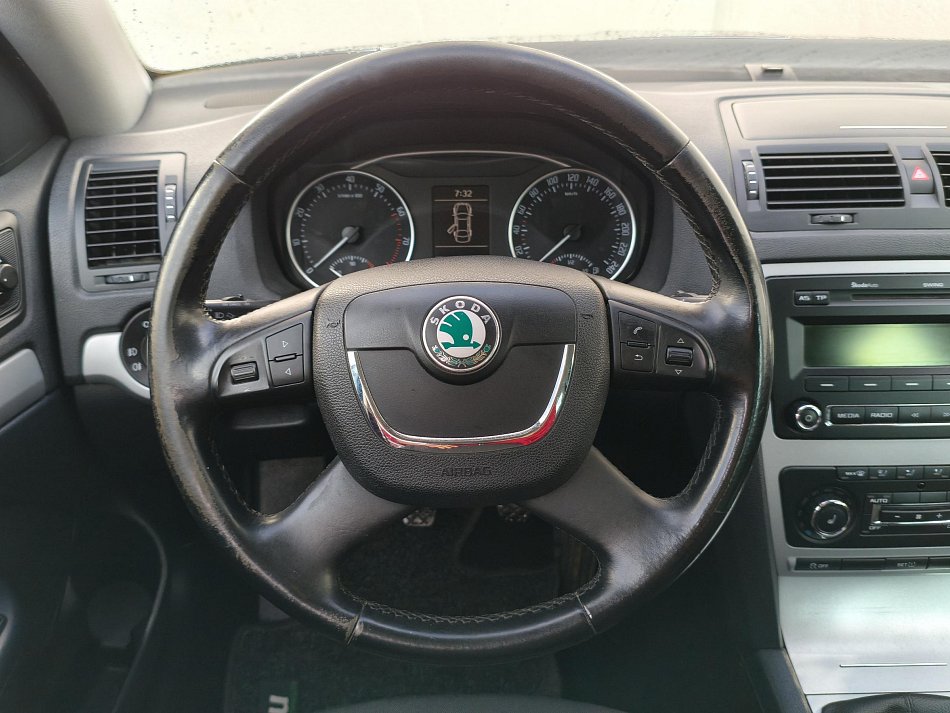 Škoda Octavia II 1.4 TSi Elegance