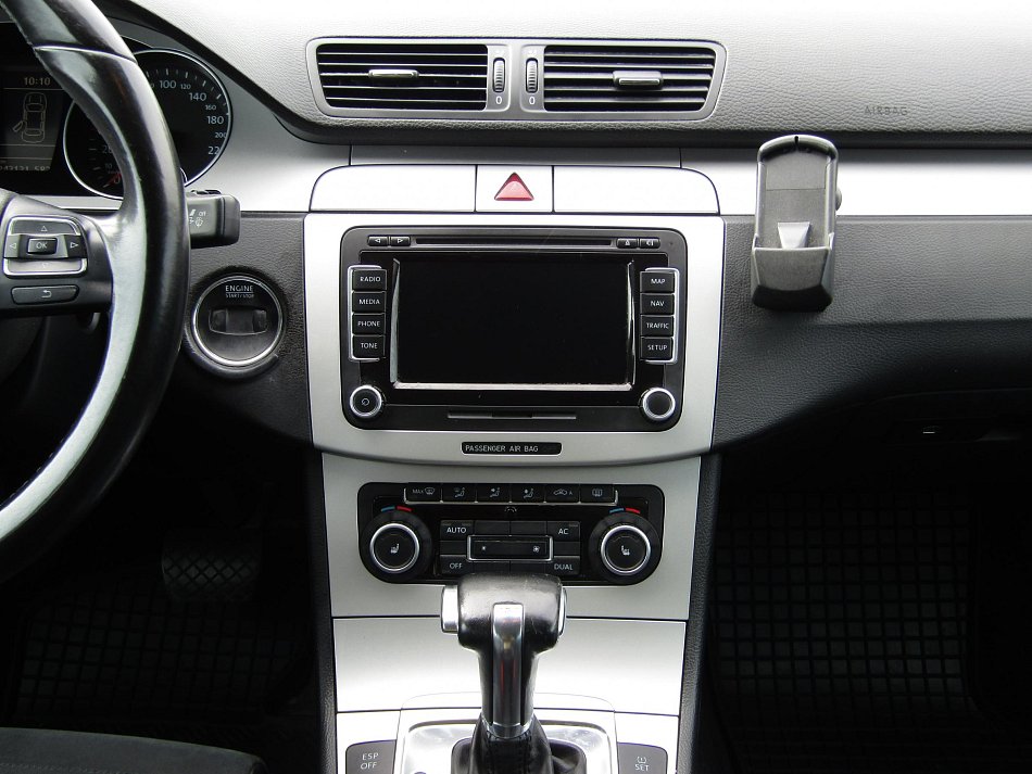 Volkswagen Passat CC 2.0TDi 