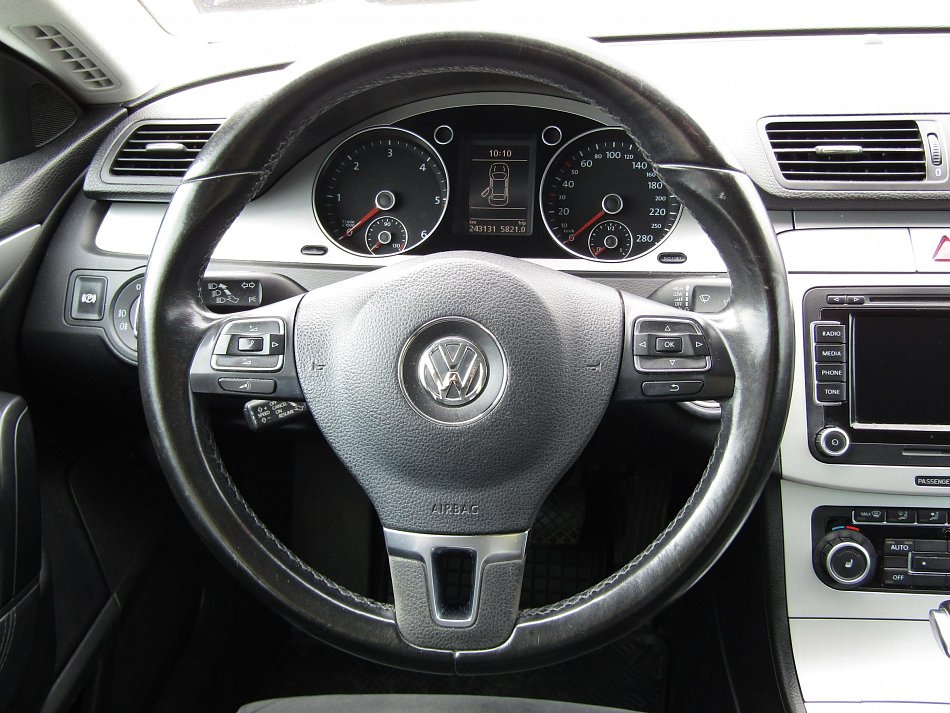 Volkswagen Passat CC 2.0TDi 