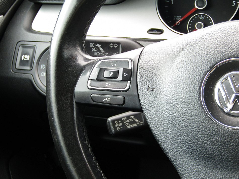 Volkswagen Passat CC 2.0TDi 