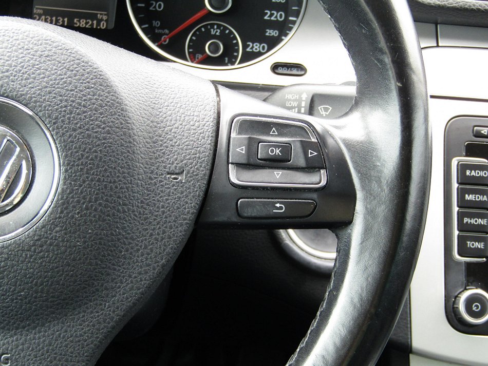 Volkswagen Passat CC 2.0TDi 