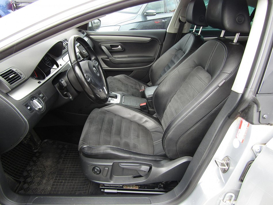 Volkswagen Passat CC 2.0TDi 