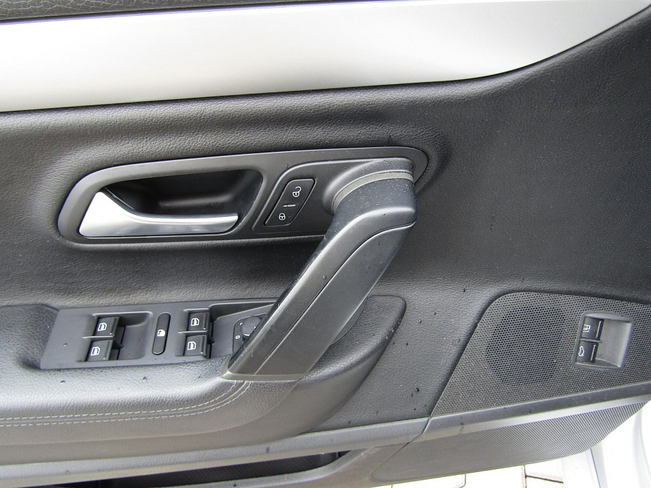 Volkswagen Passat CC 2.0TDi 