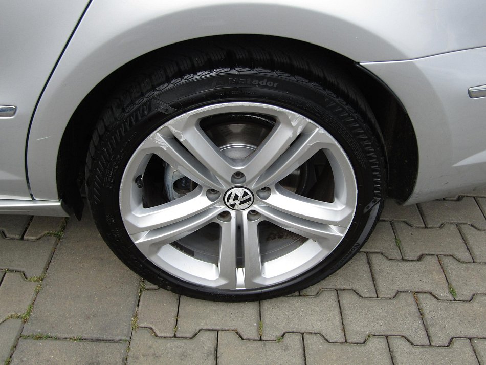 Volkswagen Passat CC 2.0TDi 