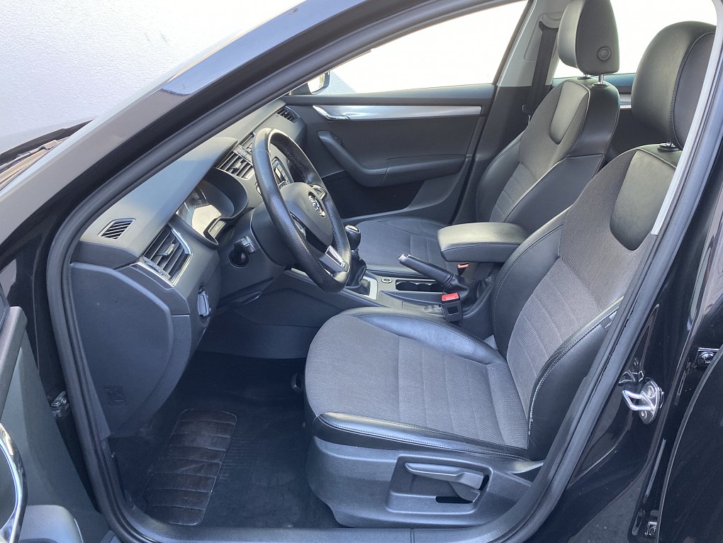 Škoda Octavia III 1.6 TDi Elegance