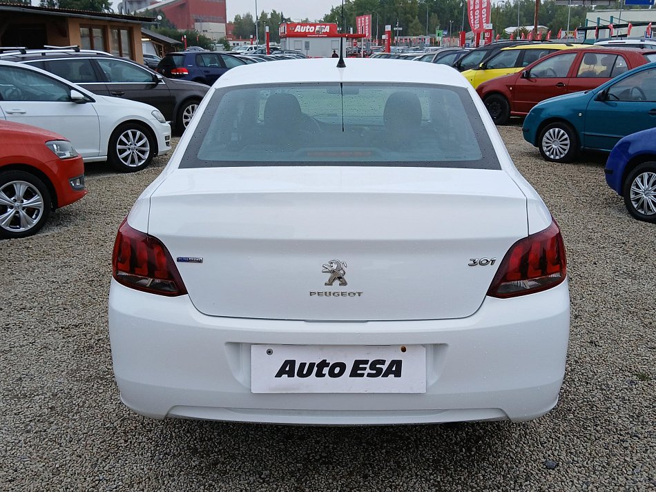 Peugeot 301 1.2 PT Allure