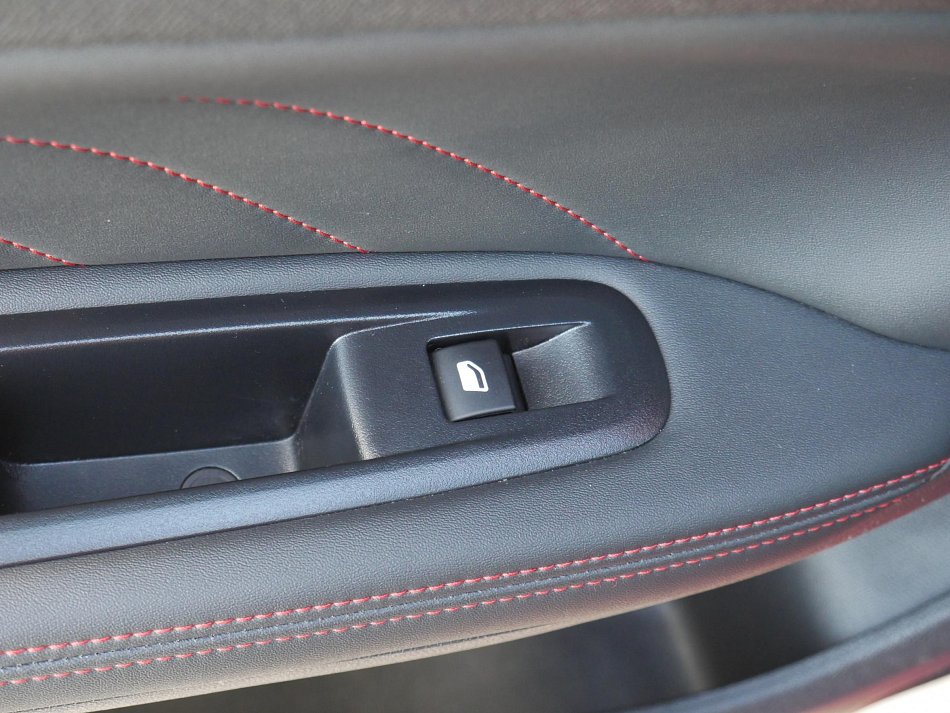 Peugeot 308 2.0 HDi GT