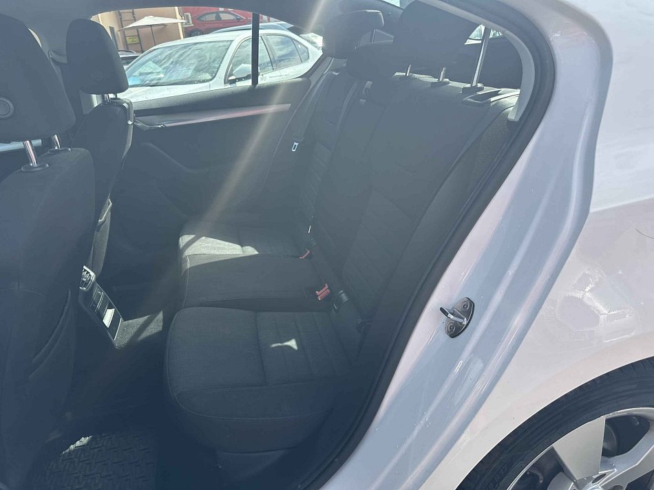 Škoda Octavia III 2.0 TDi Elegance 4x4