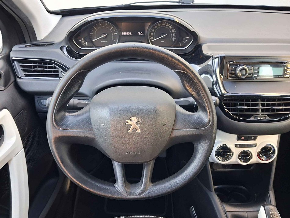 Peugeot 208 1.2 PT 