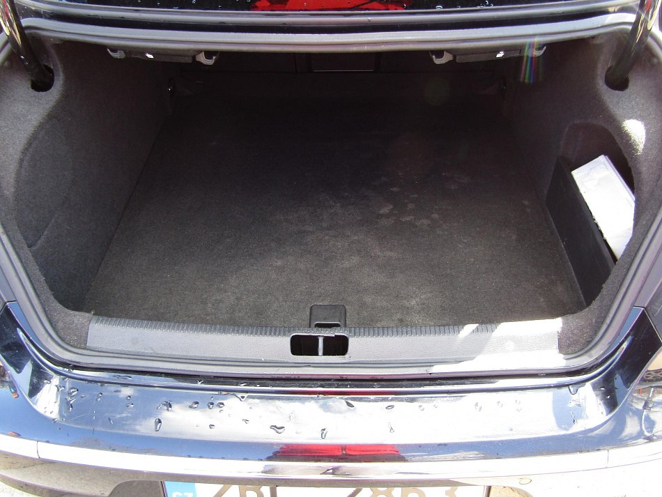 Volkswagen CC 2.0 TDi 