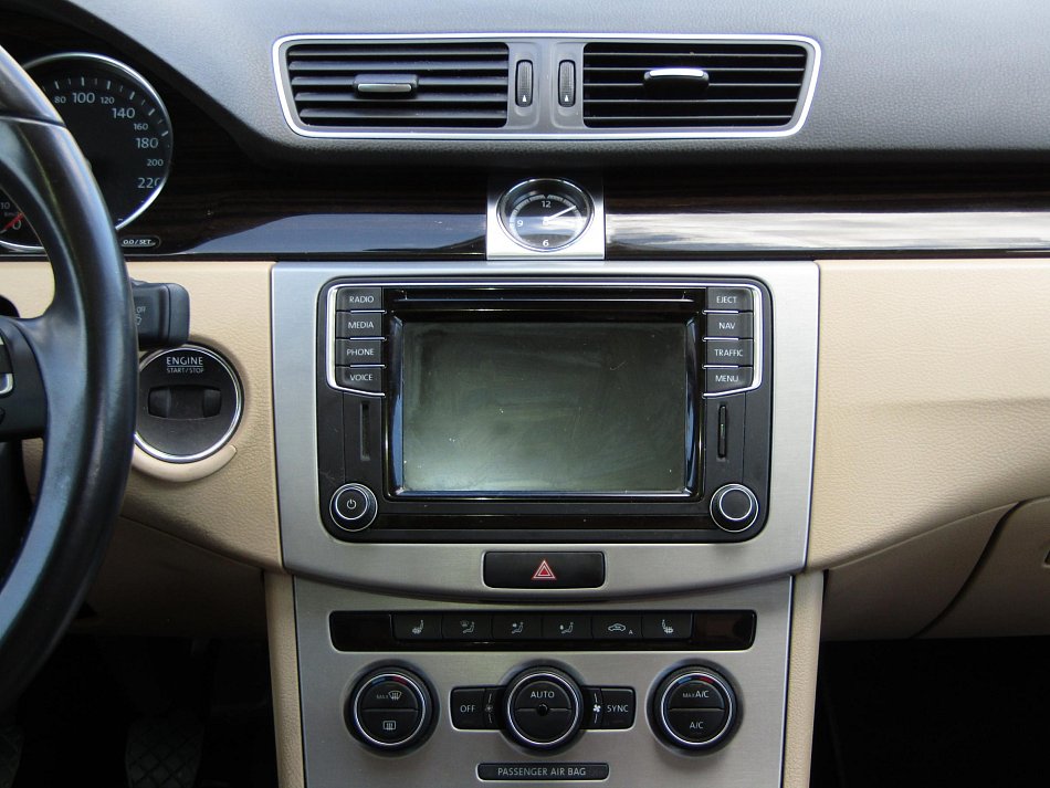 Volkswagen CC 2.0 TDi 