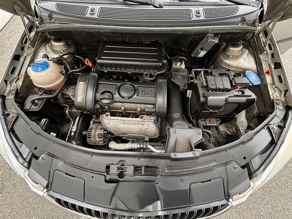 Škoda Roomster 1.4 16V Sport