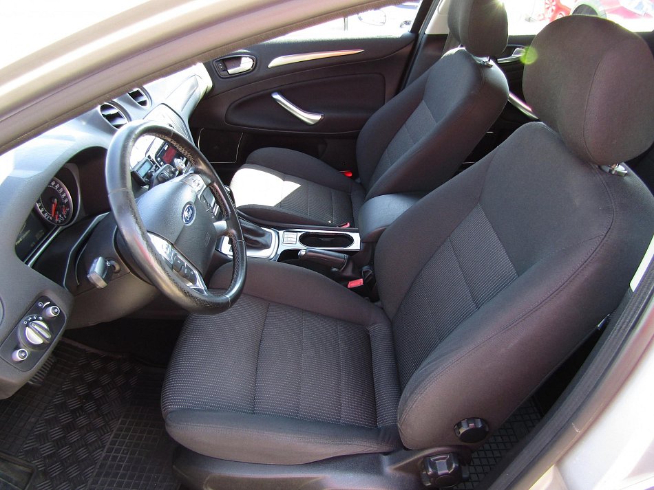 Ford Mondeo 2.0 EcoBoost 