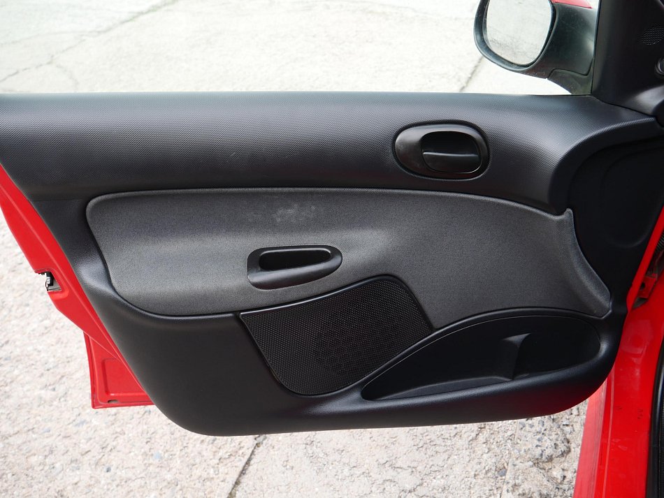 Peugeot 206 1.4i  +