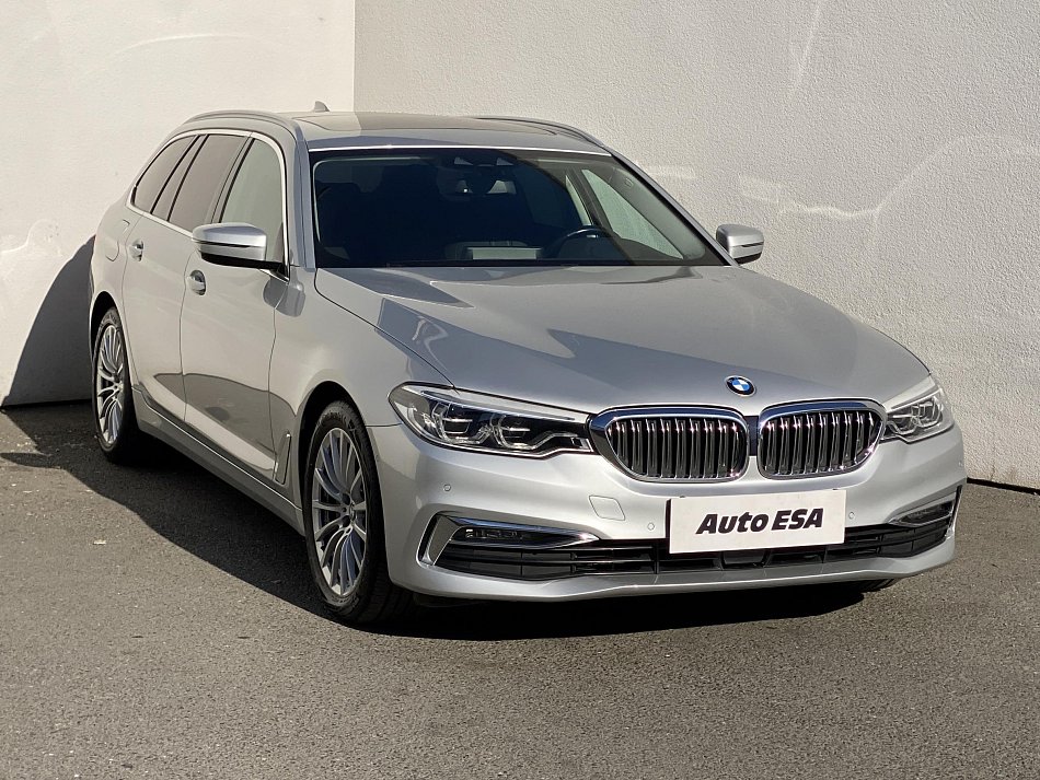 BMW Řada 5 3.0d LuxuryLine 530d xDrive