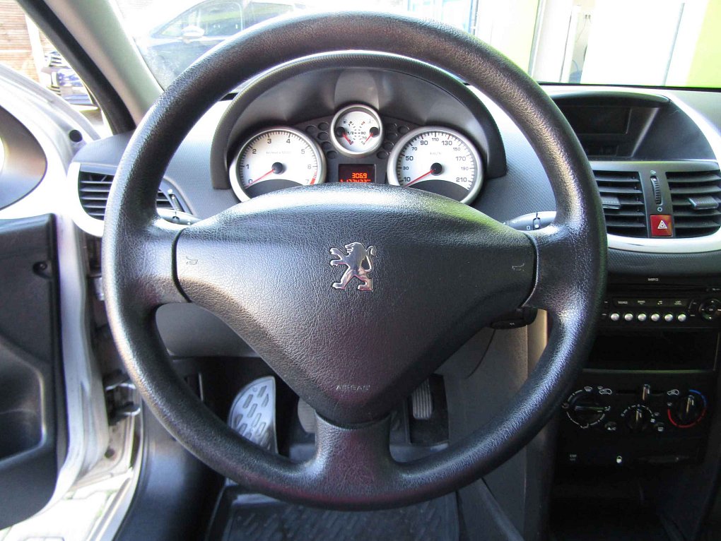 Peugeot 207 1.4 i 