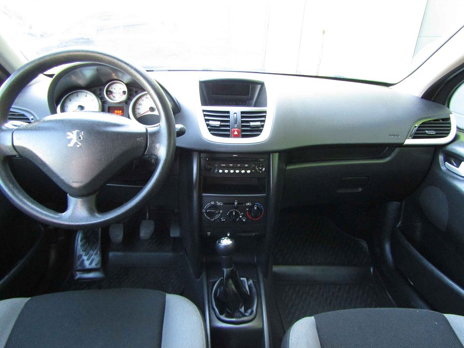 Peugeot 207 1.4 i 