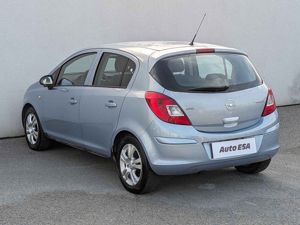 Opel Corsa 1.2i 