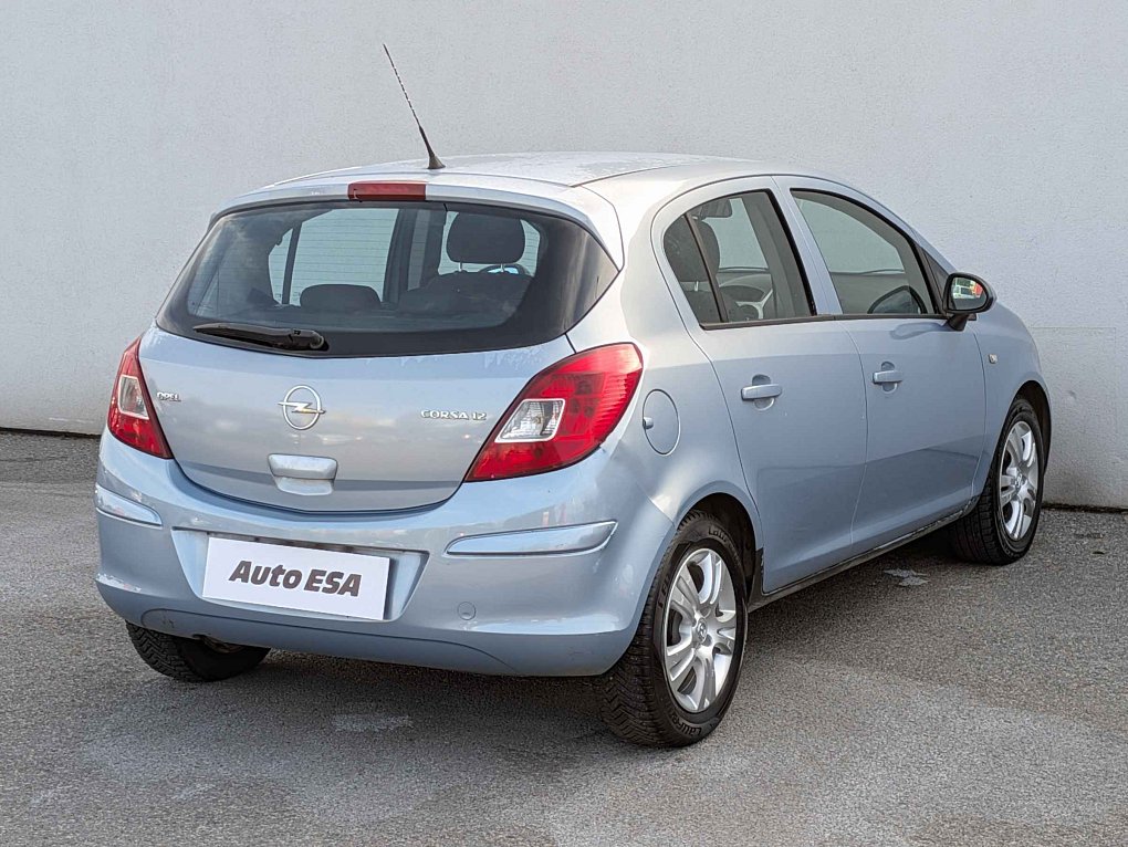 Opel Corsa 1.2i 