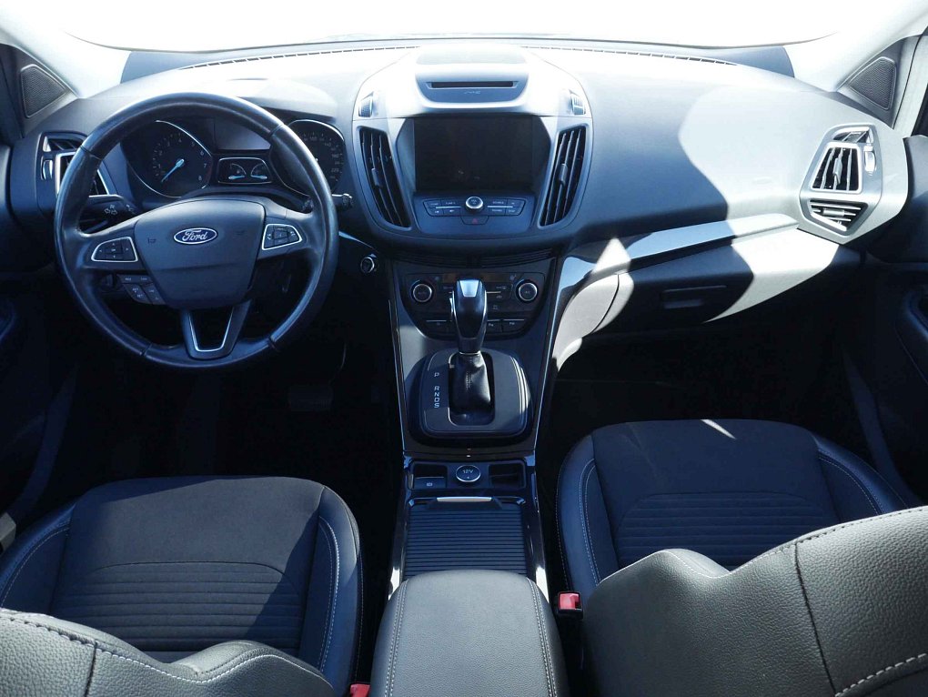 Ford Kuga 1.5 EB ST-Line