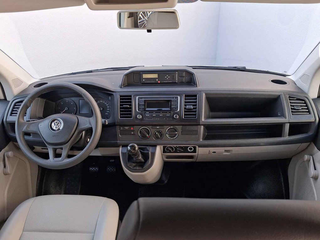 Volkswagen Transporter 2.0TDi  L2 9míst