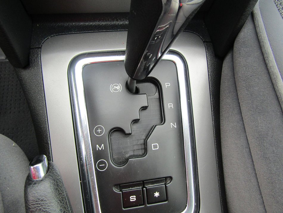 Peugeot 407 2.0i 