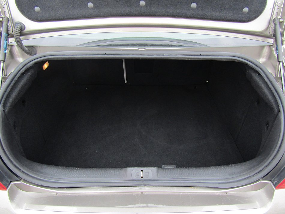Peugeot 407 2.0i 