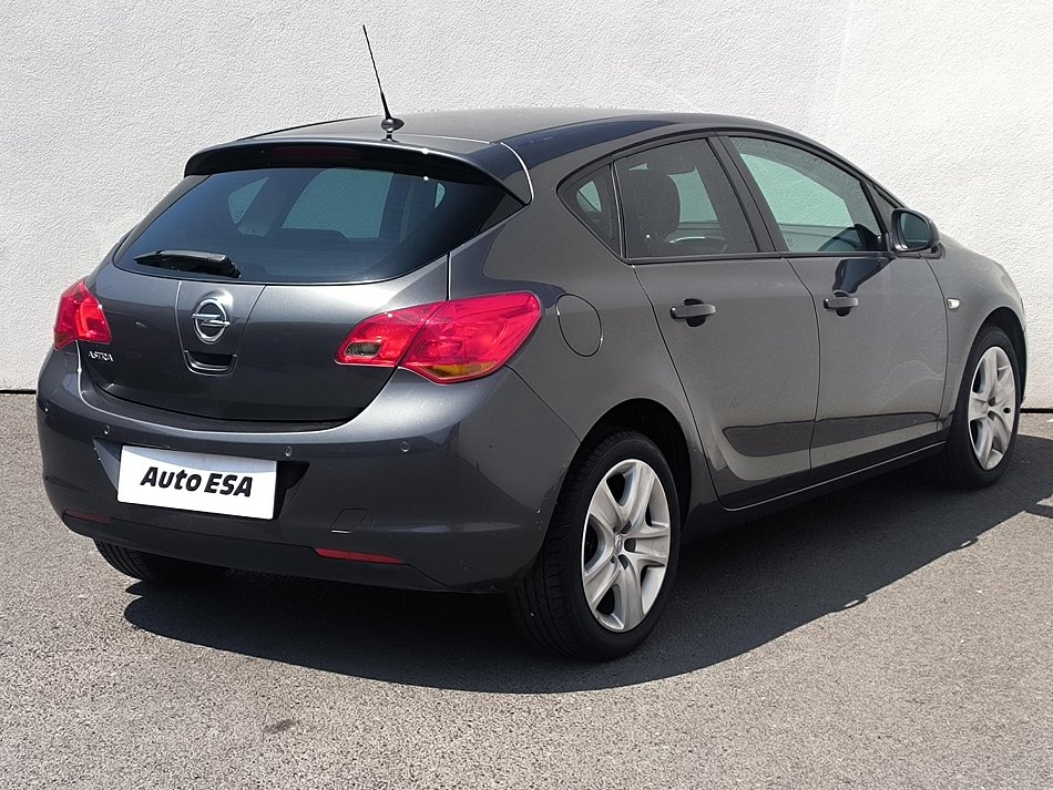 Opel Astra 1.6 16V 