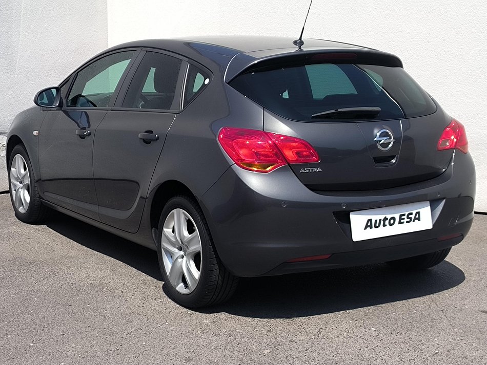 Opel Astra 1.6 16V 