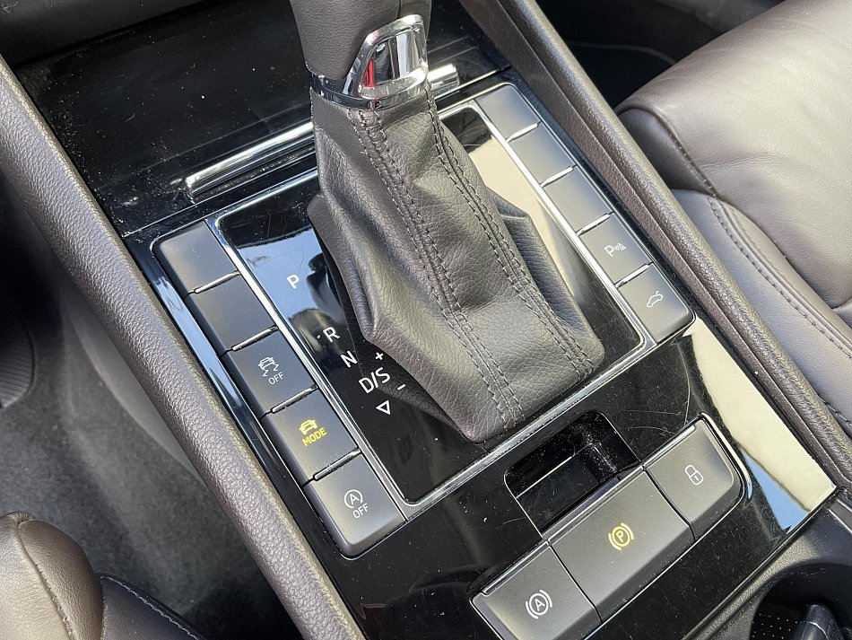 Škoda Superb III 2.0 TDi L&K