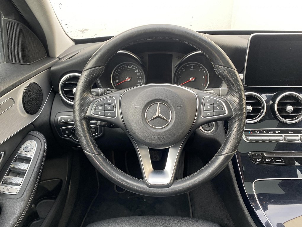 Mercedes-Benz Třída C 2.2CDi 