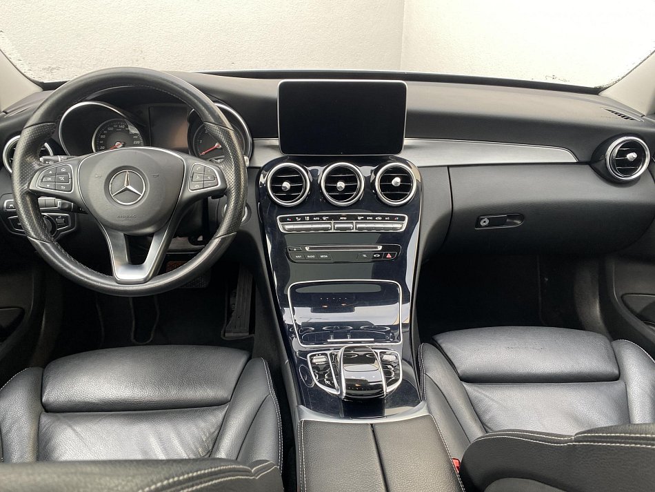 Mercedes-Benz Třída C 2.2CDi 