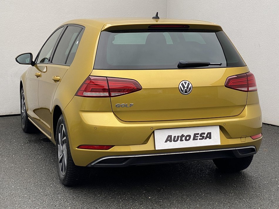 Volkswagen Golf 1.5 TSi Sound