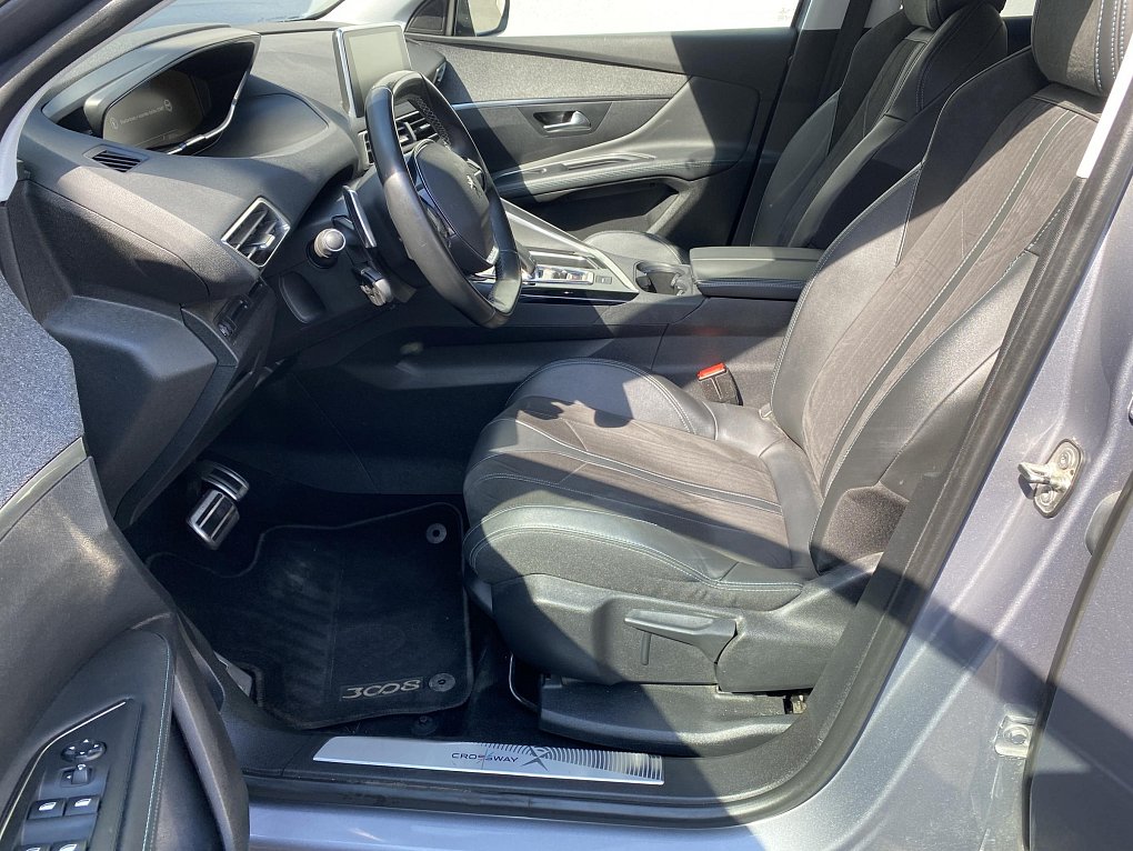Peugeot 3008 1.2PT Crossway