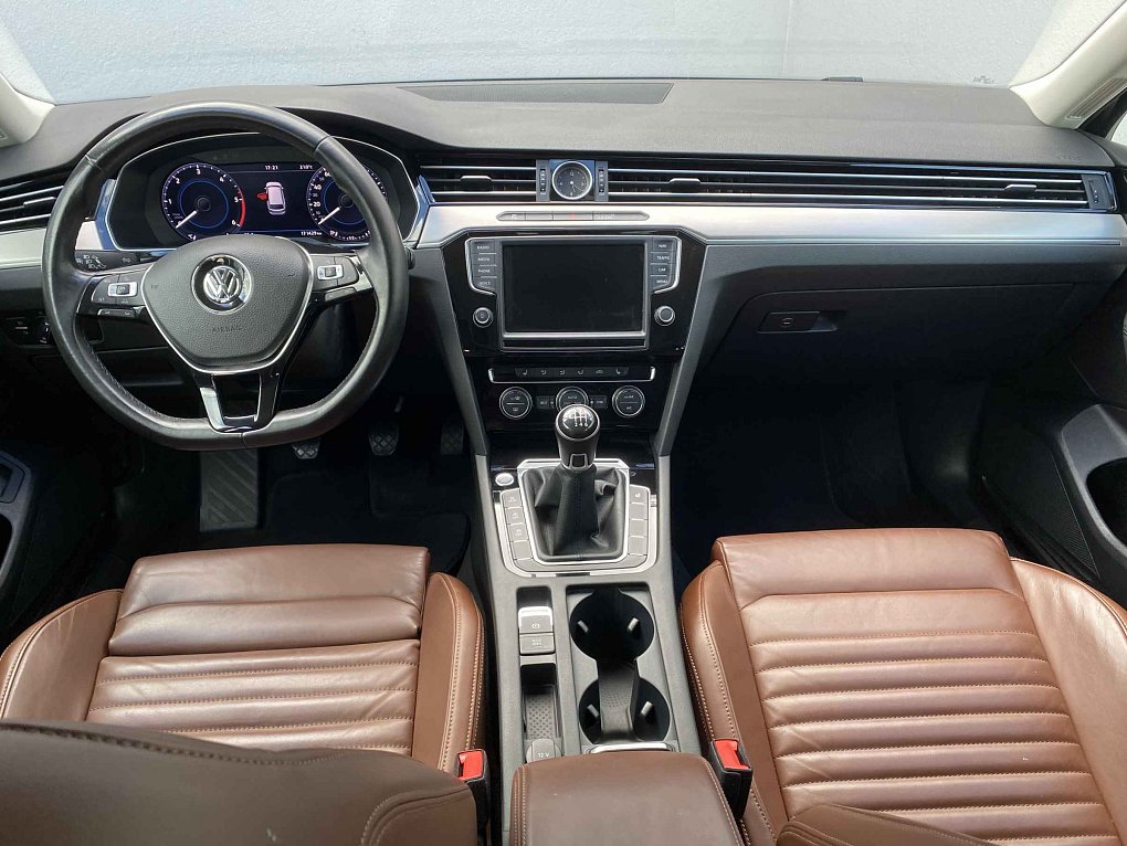 Volkswagen Passat 2.0 TDi Highline