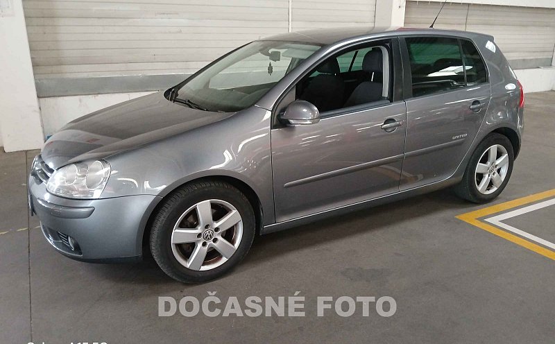 Volkswagen Golf 1.4 TSI 